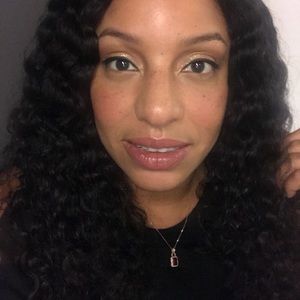 Meet your Posher, Miss